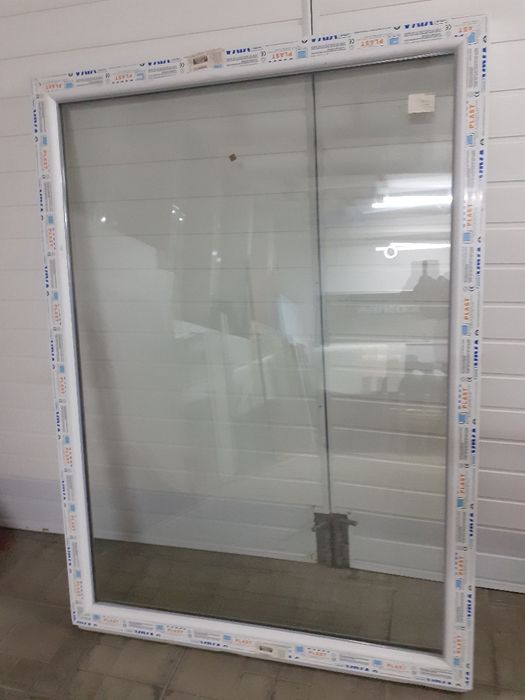 Продам новый оконный блок.