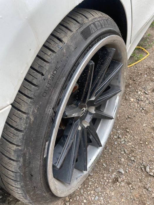 Диски різноширокі Curva Concepts R20 5x120 + резина 235/35 R20