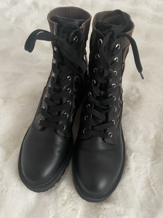 Botki guess czekoladowe wstawki 38