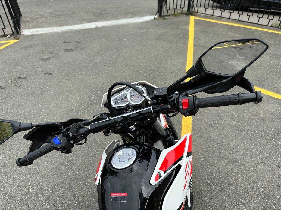 Мотоцикл LONCIN LX200GY-8 SX1