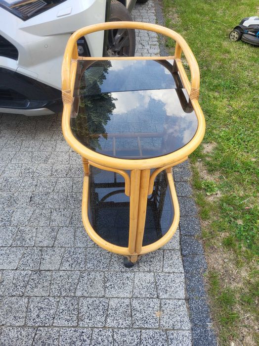 Stolik kawowy ratanowy, barek na alkohol na kółkach