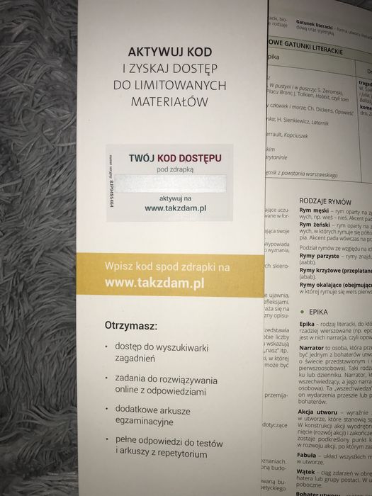 Repetytorium z j.polskiego oraz arkusze egzaminacyjne z matematyki.