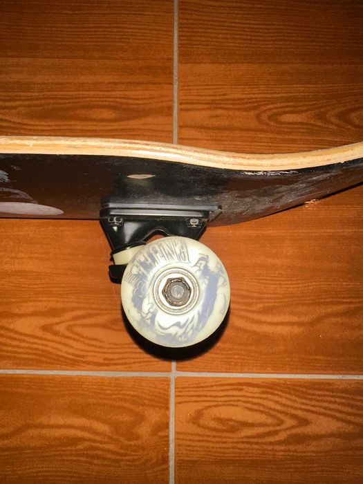 Skate Enuff Skateboards – Completo