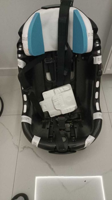 Fotelik samochodowy Maxi-Cosi Axissfix jak nowy ISOFIX, do 19kg