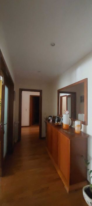 Apartamento T2 em Valadares