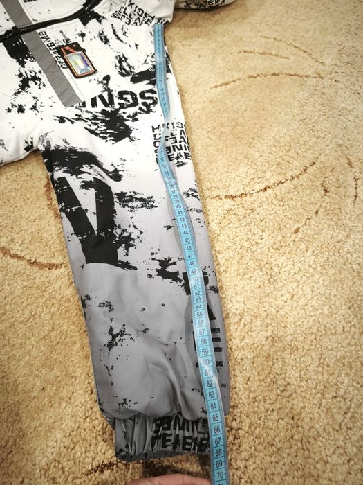 Продам  весняну куртку на підлітка