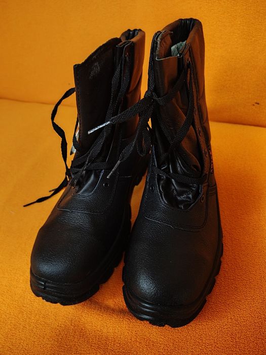 Buty robocze  zimowe  artex  róż 44 nowe