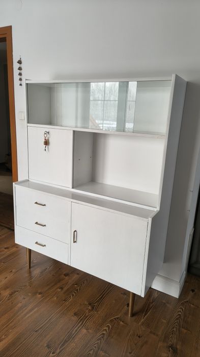 Kredens, komoda z okresu PRL