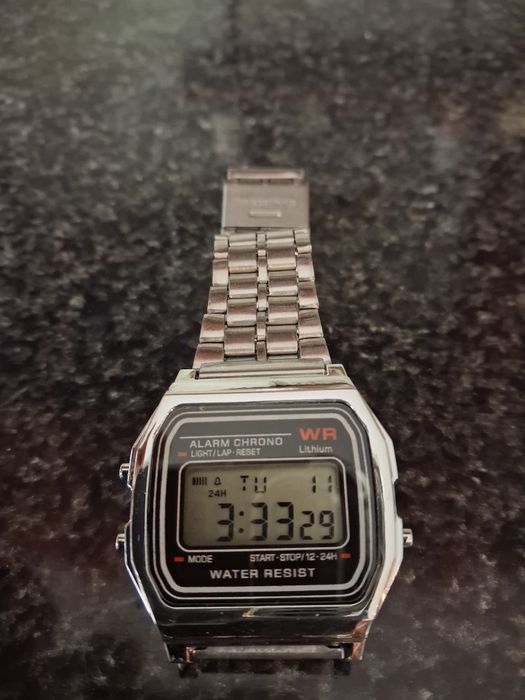 Relógios Novos (Pulseira em aço)