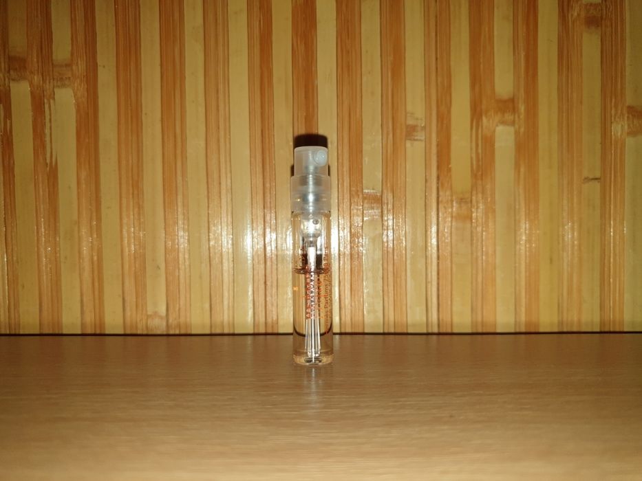 Віддам безкоштовно парфюм духи туалетна вода