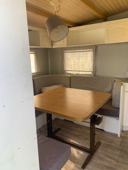 Caravana Hobby Landhaus  5.50m isolado