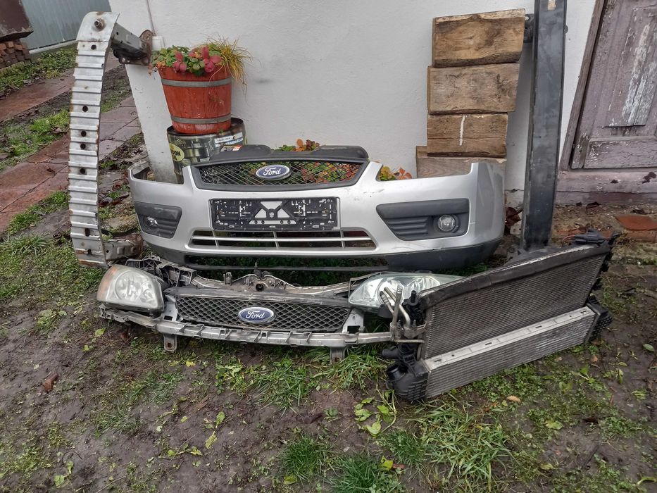 Продам запчастини до Ford Focus 2006-2007 рік,все разом