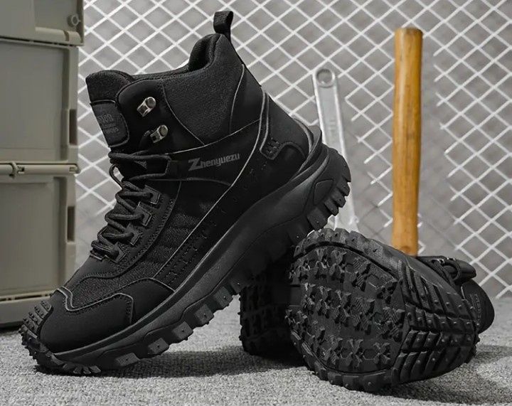 Ботинки полуботинки высокие походные.