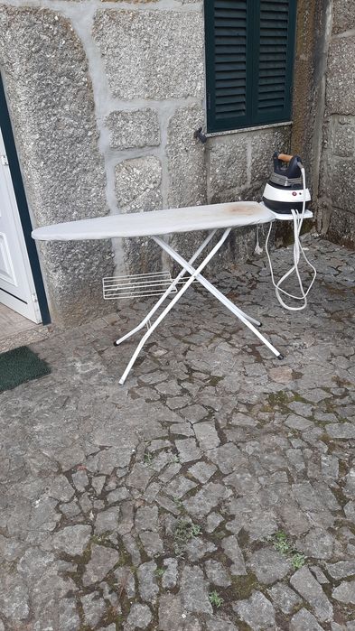 Caldeira Jata, com tábua de passar a ferro
