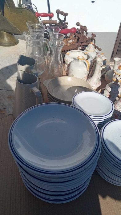 Loiça e artigos de decoração de restauração