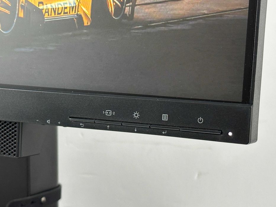 Mistrzowski Monitor Lenovo TIO 22 G4  FHD Matryca Głośniki Kamera