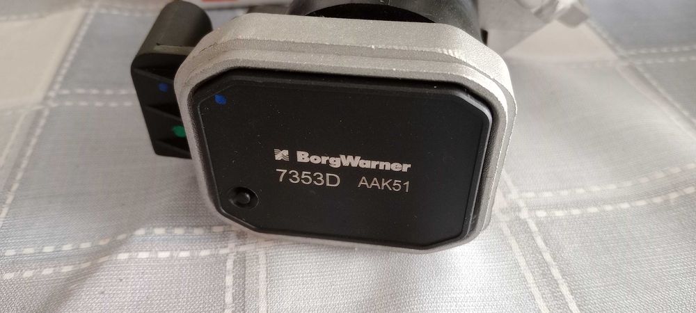 Válvula EGR 7353D BorgWarner