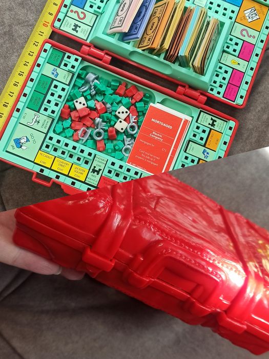 Monopoly Travel 1999 Hasbro, дорожная монополия в виде чемодана