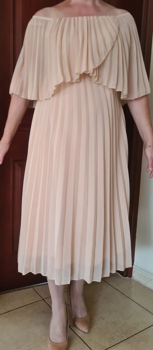 Suknia midi plisowana odkryte ramiona r.36-38"Asos"