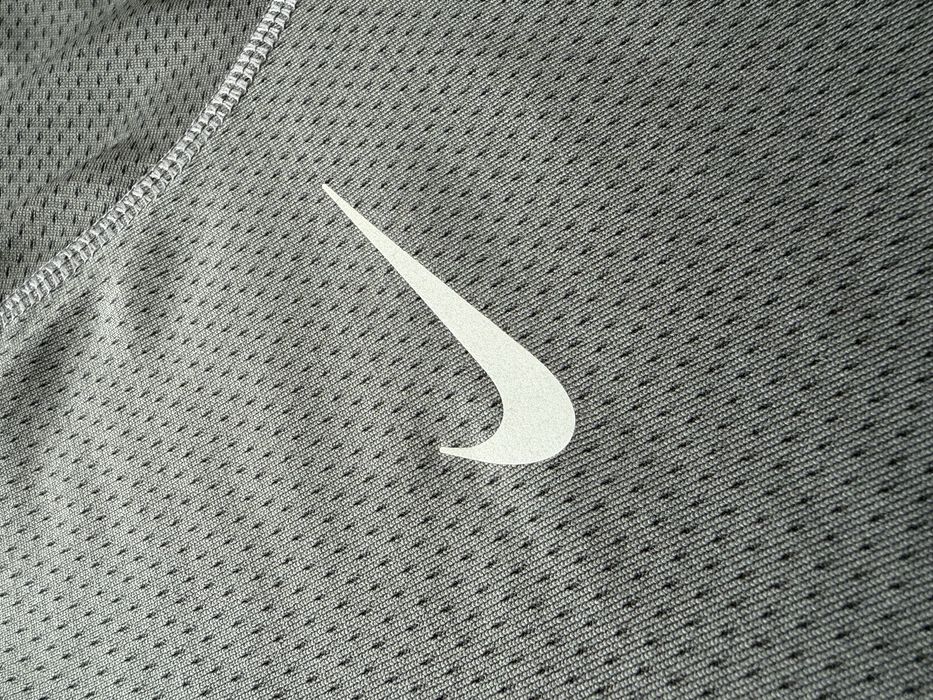 Nike Zonal Cooling damska szara koszulka treningowa na siłownię
