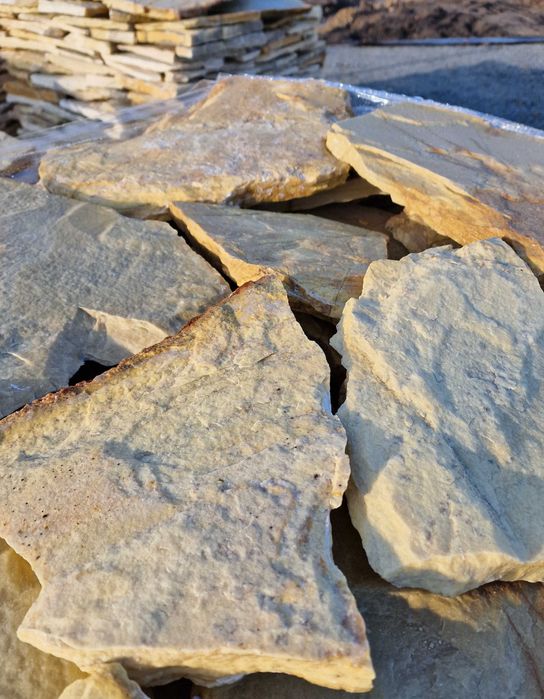 Kamień naturalny nieregularny łupek kwarcyt