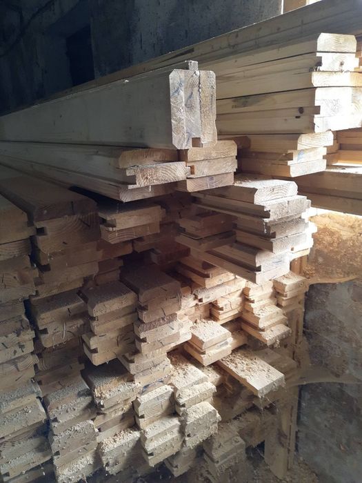 Дошка соснова суха необрізна камерної сушки