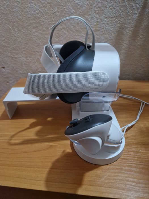 Окуляри VR Oculus Quest 3s(256Gb) з підставкою