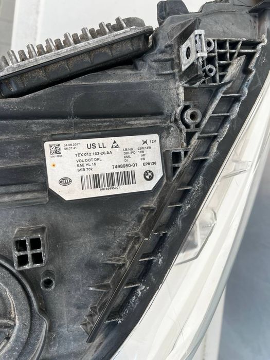 Права Led фара bmw f30