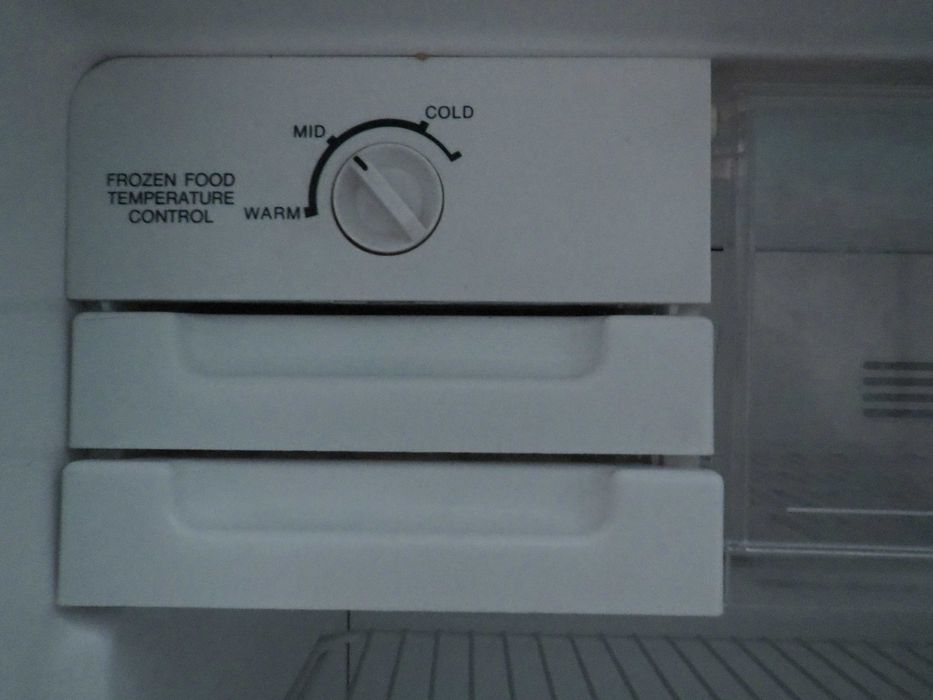 Холодильник       LG