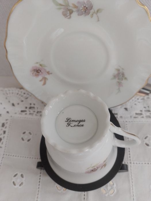 Chávena com pires em porcelana Limoges