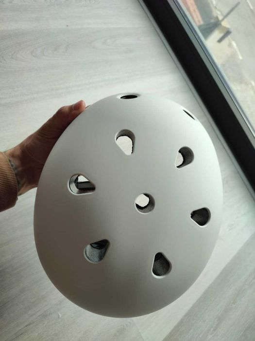 Capacete VARSITY PRO – 59–61 cm – Como novo