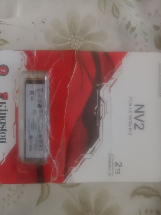 M2 Kingston 2000 гіг