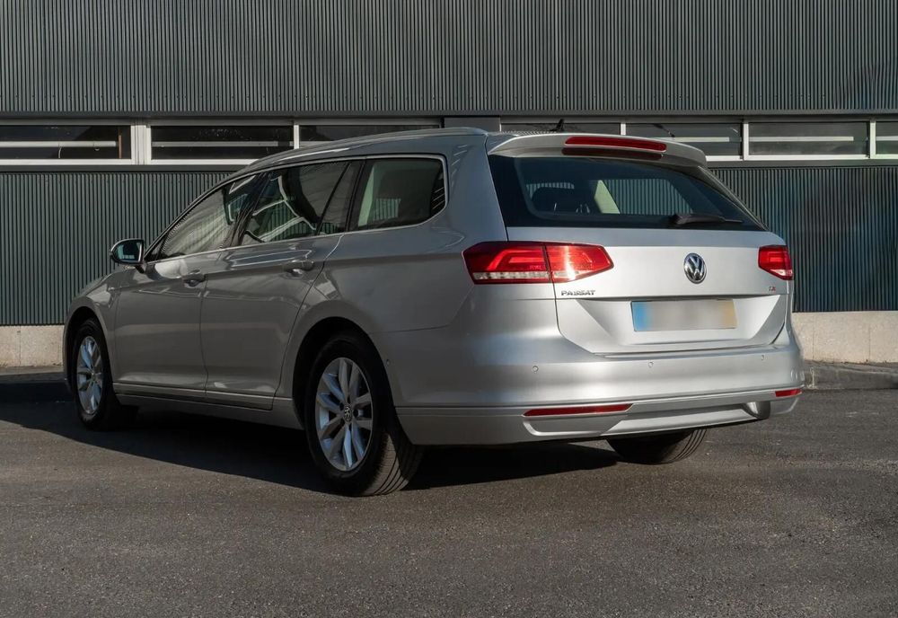 VW Passat Variant 1.6 TDI Confortline DSG