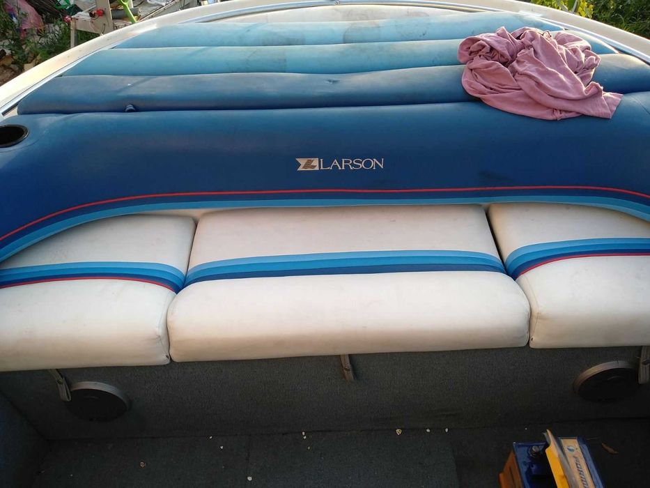 Катер Larson 18FT