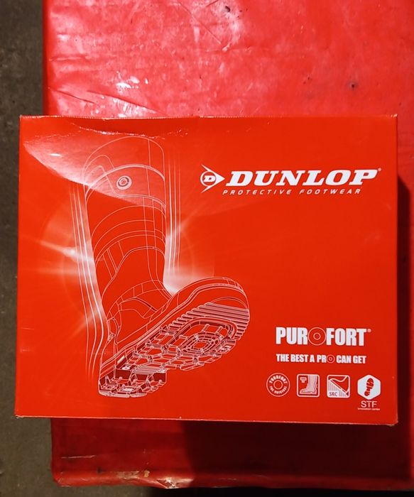 Резиновые сапоги