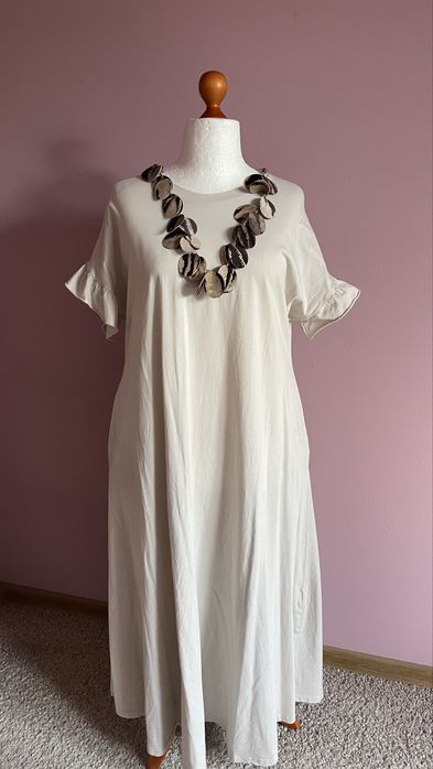 Bawełniana sukienka maxi w kolorze beżowym 40/42/44/46