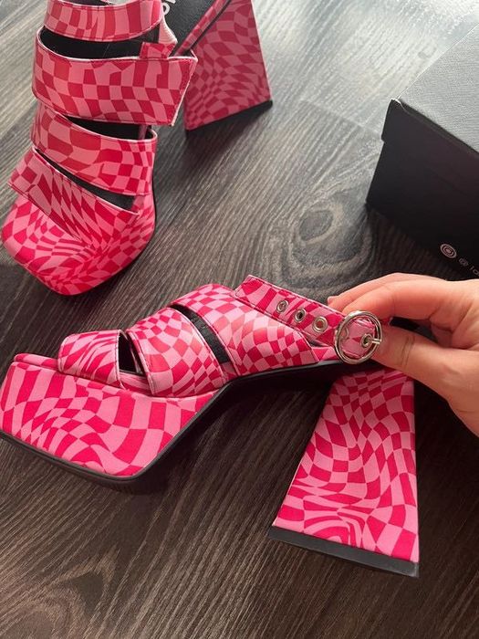 Lamoda La moda dollskill dolls kill buty platformy sandały na obcasie
