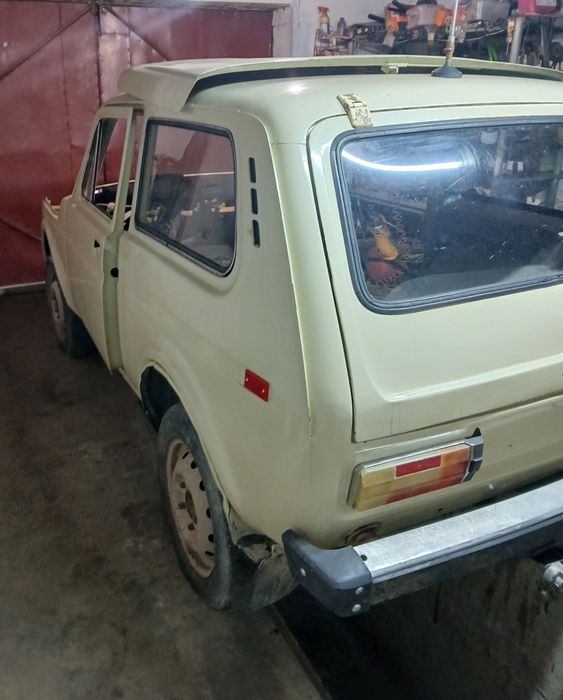 Продам Ниву 21021