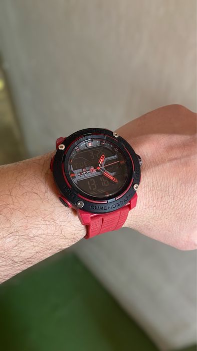 Годинник naviforce
