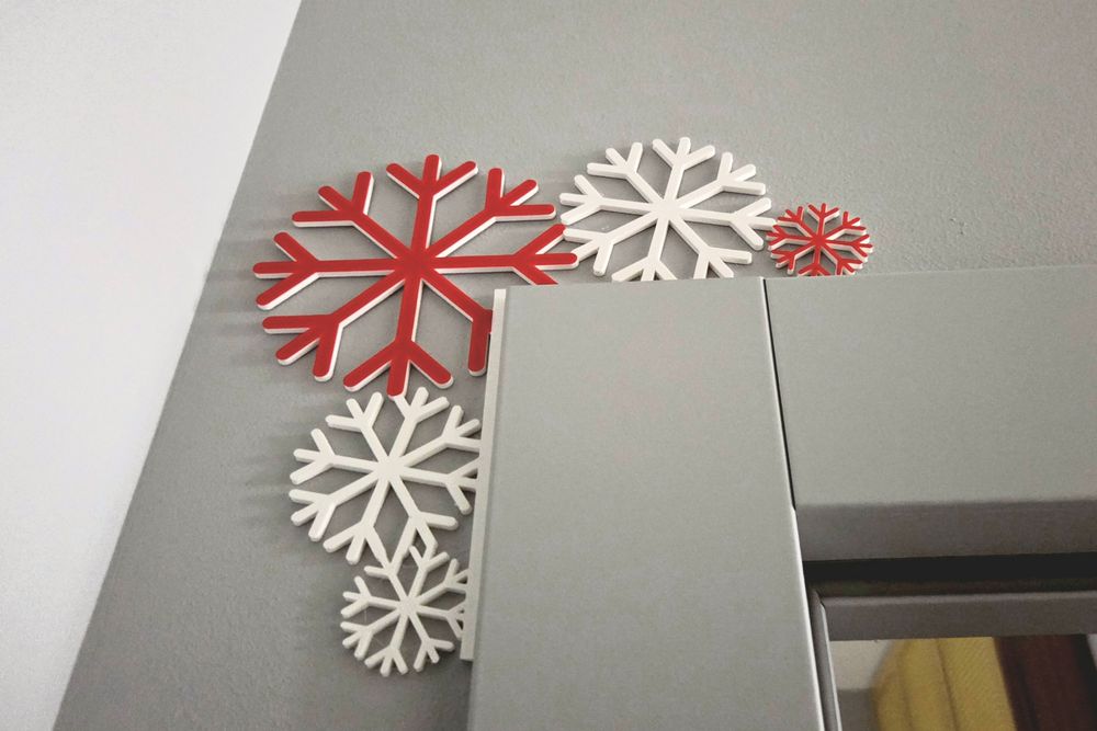 Декоративний кутик на двері зі сніжинками, 3D-друк