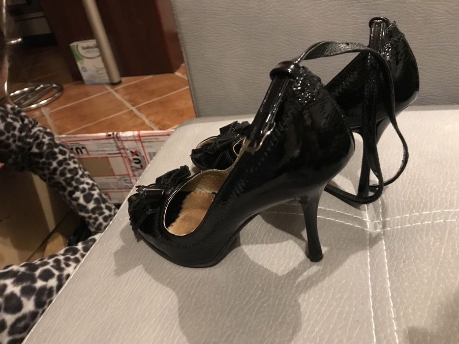 Szpilki skóra R 35 wysyłka