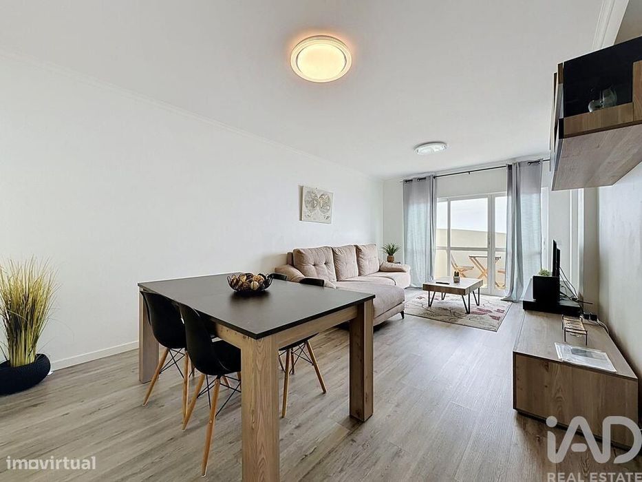 Apartamento T2 em Caniço de 77,85 m2