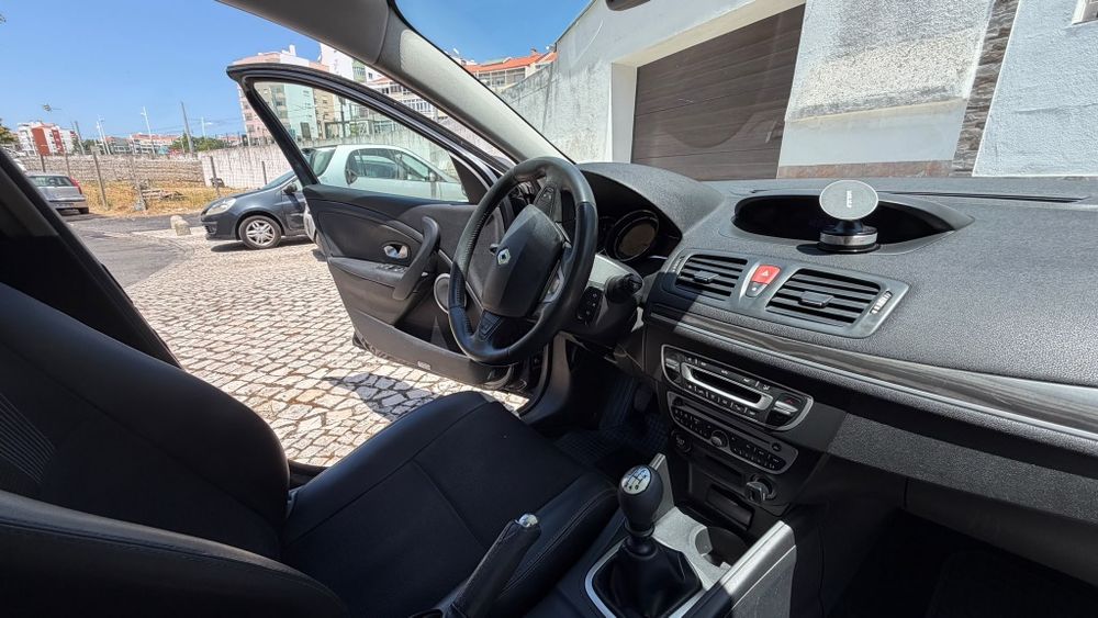 Renault Mégane — fotografia 11
