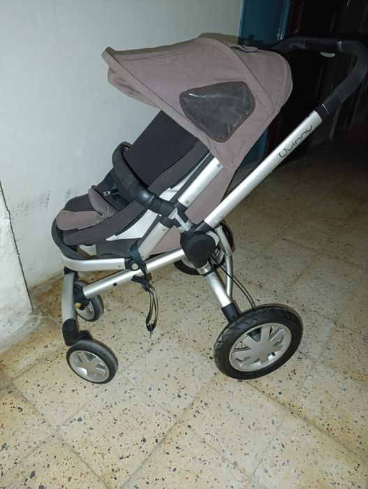 Carrinho Quinny castanho