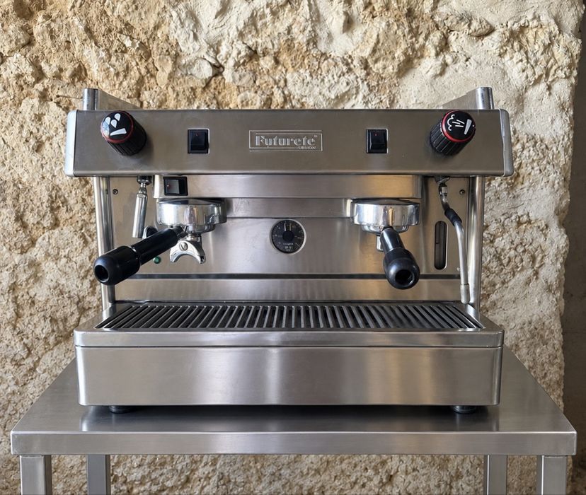 Máquina de Café Profissional Futurete – 2 Grupos