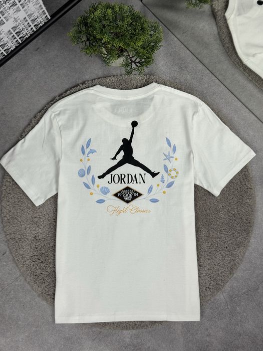 ВААУУ‼️Футболки Air Jordan із нових колекцій , з принтом на спині