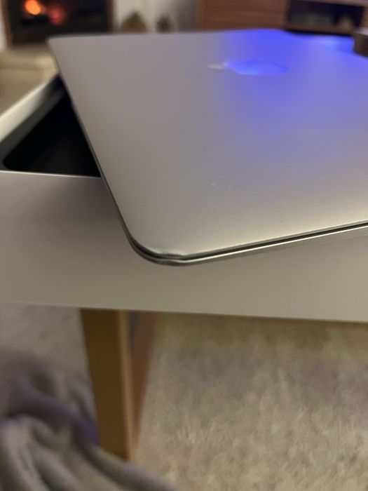 Macbook air 13” 8G 128G