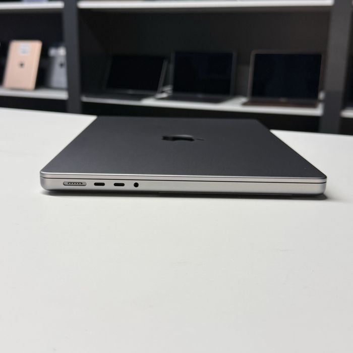 MacBook Pro 14” 2023 M2Pro 16/512GB • СТАН 9.8/10 > ГАРАНТІЯ 88495