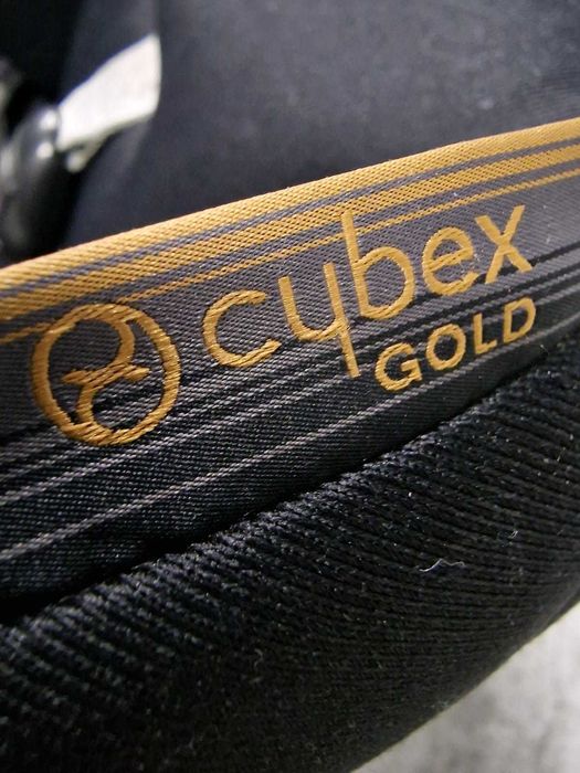 Fotelik Cybex SIRONA M2 z bazą M
