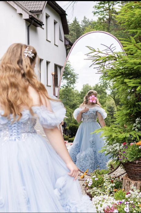 Продам випускну сукню